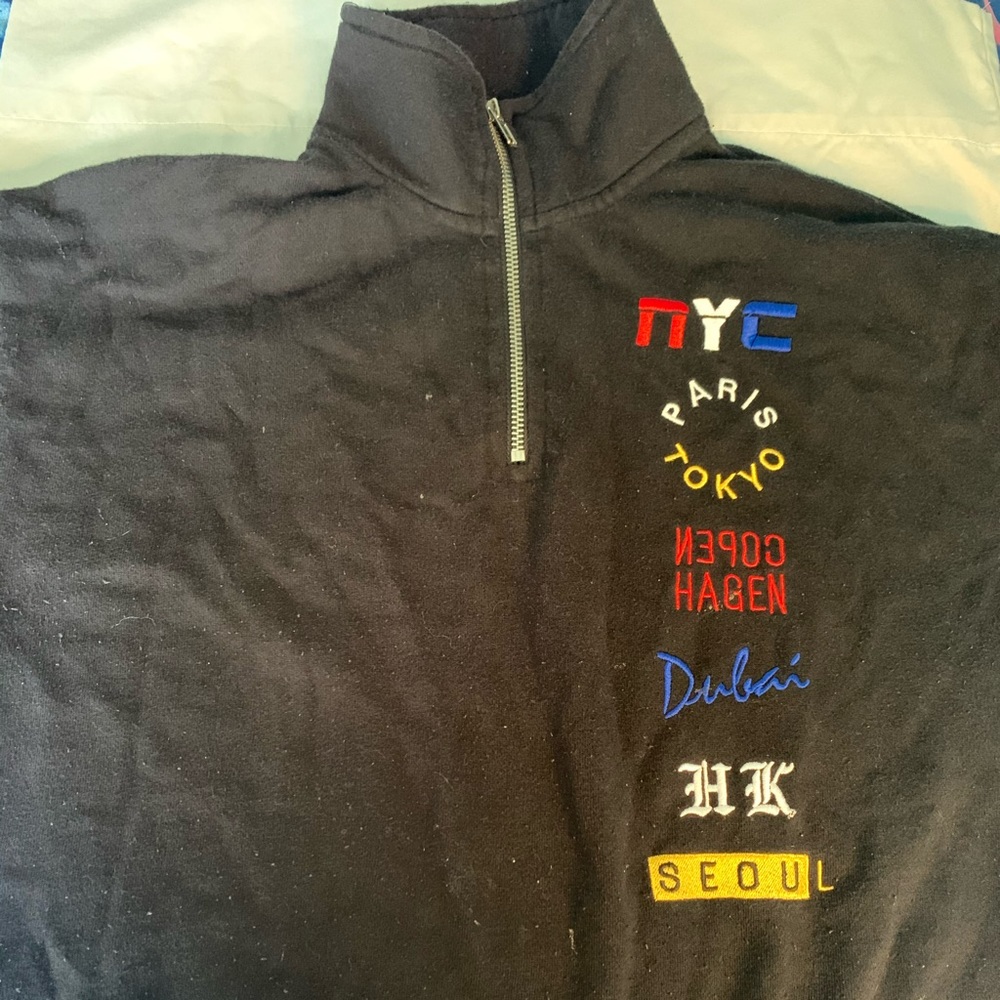 Graphic sweatshirt